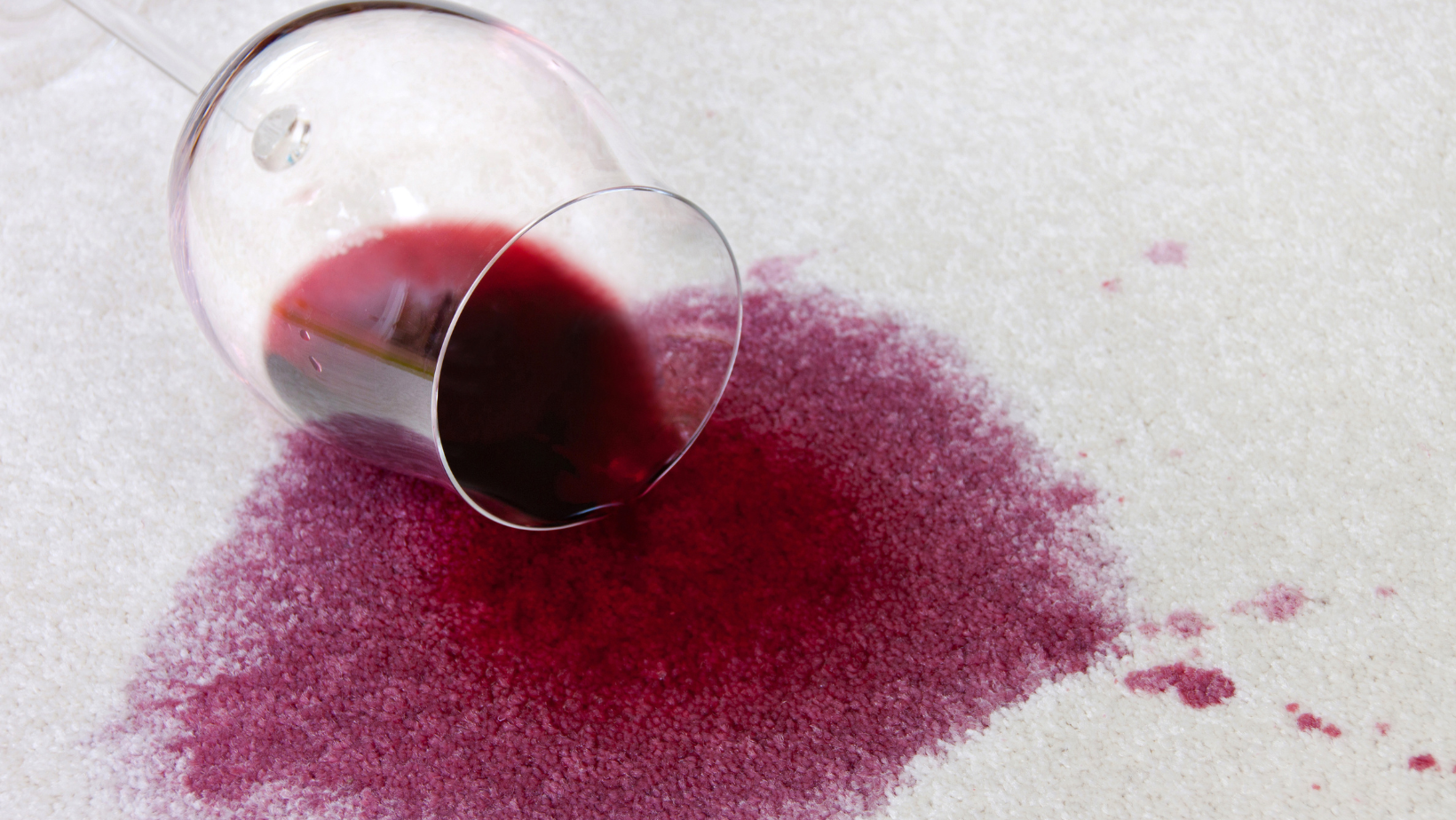 Featured image for “Comment enlever une tâche de vin rouge?”